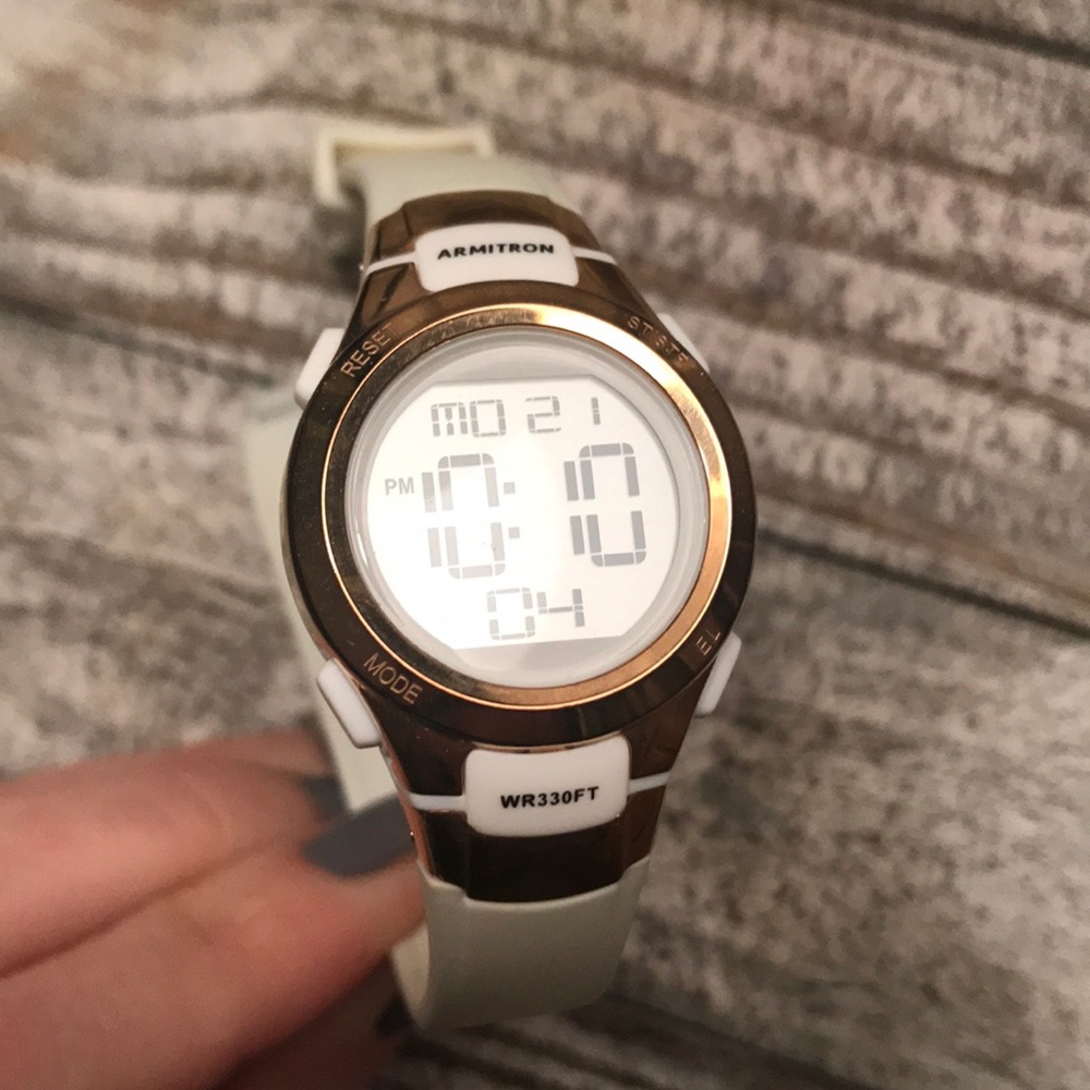 Digital watch
